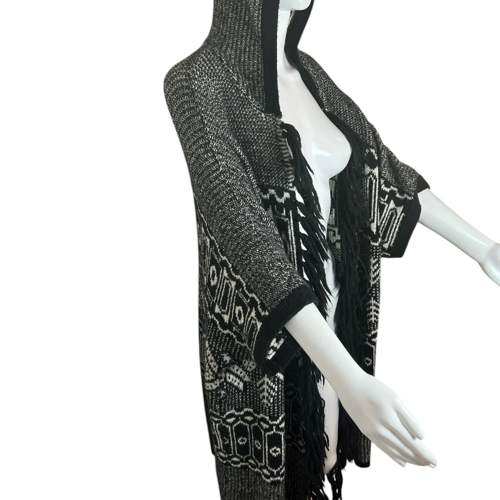 American Eagle Hooded Poncho - Picture 6 of 7